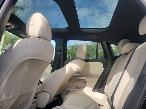 Used 2025 Mercedes-Benz GLA 250 image 11