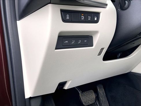 Used 2024 MAZDA CX-90 Plug-In Hybrid w/ Premium Plus image 37