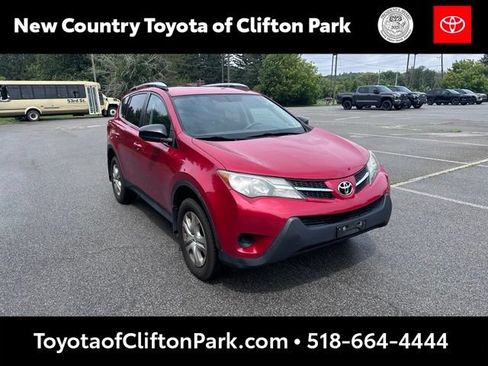 Used 2015 Toyota RAV4 LE AWD/4WD image 1