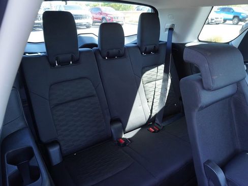 Certified 2025 Nissan Pathfinder SV FWD image 10