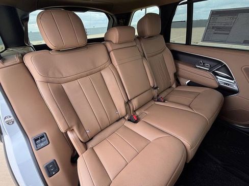New 2026 Land Rover Range Rover Long Wheelbase SE AWD/4WD image 20