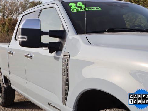 Used 2024 Ford F250 Platinum image 3