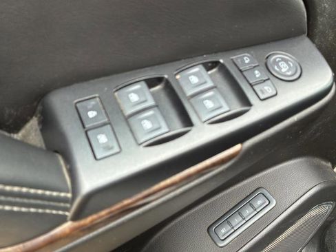 Used 2020 Chevrolet Tahoe LT image 12