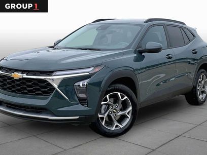 Used 2025 Chevrolet Trax LT