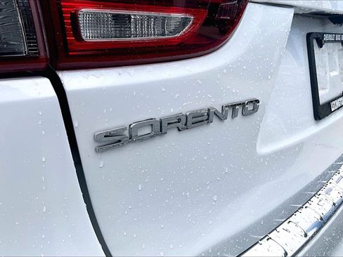 Used 2019 Kia Sorento SX image 7