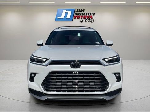 New 2026 Toyota Grand Highlander MAX Platinum image 2