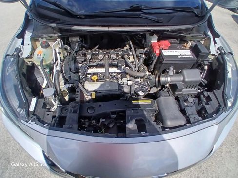 Used 2020 Nissan Versa SR w/ Convenience Package FWD image 21
