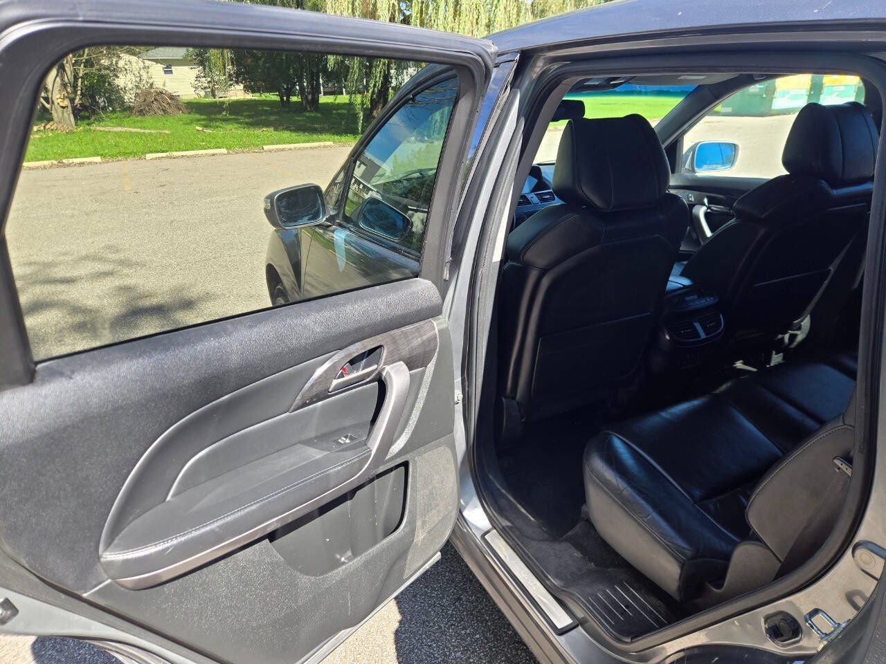Used 2009 Acura MDX w/ Tech & Entertainment Pkg AWD/4WD image 32