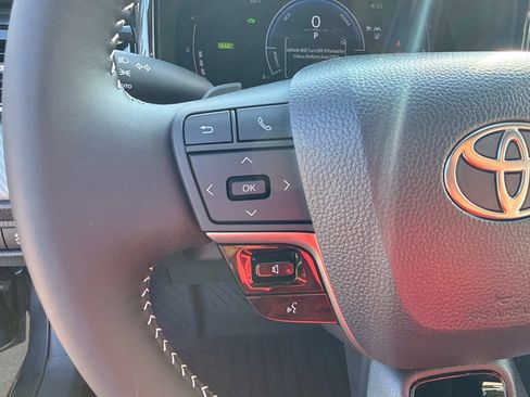 New 2026 Toyota Camry SE FWD image 27
