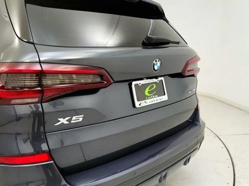 Used 2022 BMW X5 sDrive40i w/ M Sport Package RWD image 26