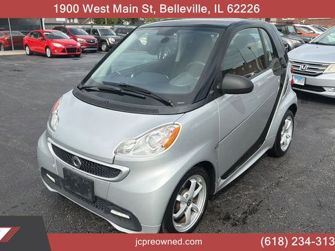 Used 2015 smart fortwo passion RWD image 1