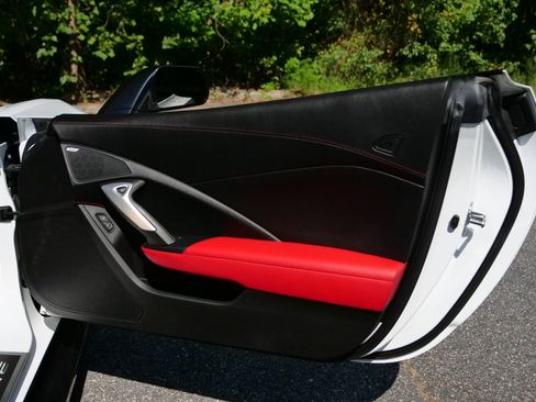 Used 2019 Chevrolet Corvette Grand Sport RWD image 34