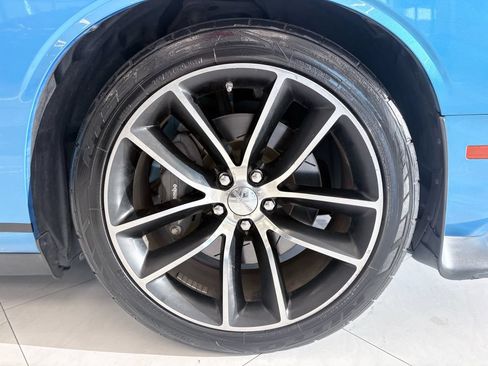 Used 2016 Dodge Challenger R/T Scat Pack w/ Leather Interior Group RWD image 42