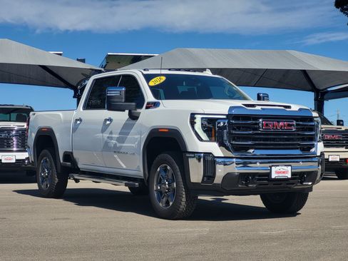 Used 2026 GMC Sierra 3500 SLT w/ SLT Premium Package AWD/4WD image 3