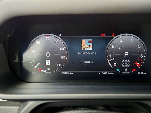 Used 2024 Land Rover Defender 130 X-Dynamic SE AWD/4WD image 15