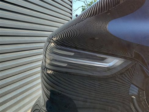 Certified 2023 Porsche Cayenne S Platinum image 16