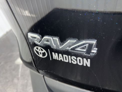 Used 2025 Toyota RAV4 Limited w/ Weather Package AWD/4WD image 40