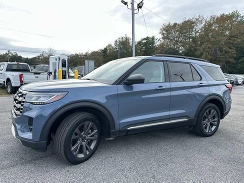 Certified 2025 Ford Explorer Active w/ Active Comfort Package image 15