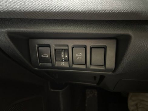 Used 2025 Subaru Outback Premium w/ Popular Package #1A image 23