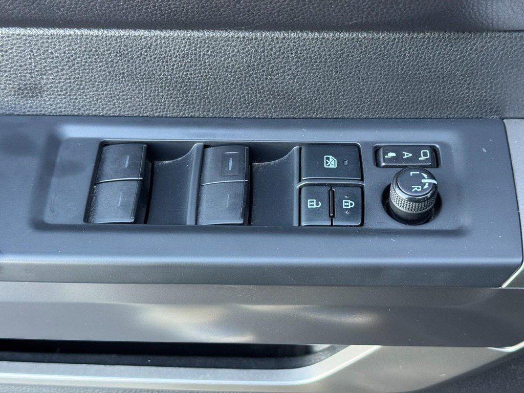 Used 2022 Toyota Tundra SR5 w/ Advanced Technology Package AWD/4WD image 17