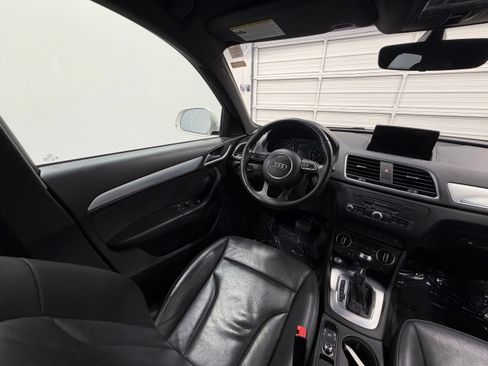 Used 2018 Audi Q3 2.0T Premium w/ Convenience Package AWD/4WD image 31