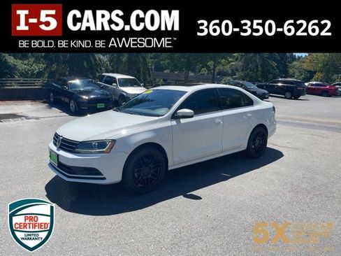 Used 2017 Volkswagen Jetta SE FWD image 1