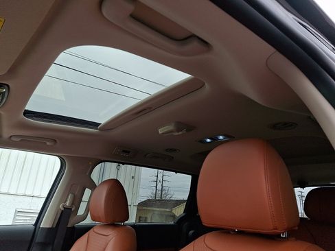 New 2026 Kia Carnival SX Prestige FWD image 9