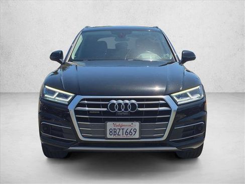 Used 2018 Audi Q5 Prestige w/ Prestige Package AWD/4WD image 2