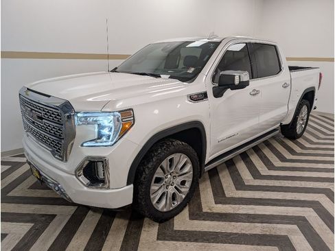 Used 2020 GMC Sierra 1500 Denali w/ Denali Ultimate Package AWD/4WD image 1