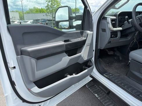 New 2026 Ford F350 XL w/ XL Chrome Package AWD/4WD image 10