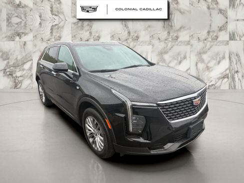 Used 2025 Cadillac XT4 Premium Luxury AWD/4WD image 7