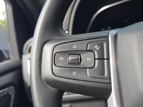 Used 2023 GMC Yukon XL SLE image 20