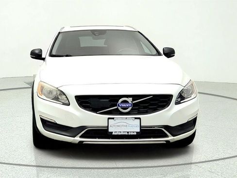Used 2015 Volvo V60 T5 Cross Country w/ Convenience Package AWD/4WD image 2