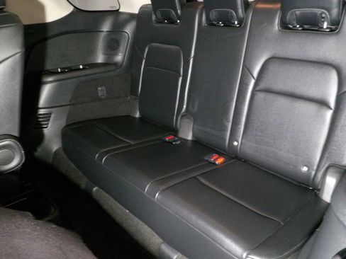 Used 2022 Nissan Pathfinder SL w/ SL Premium Package image 19