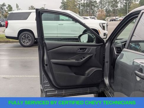 Used 2024 Nissan Rogue S image 24