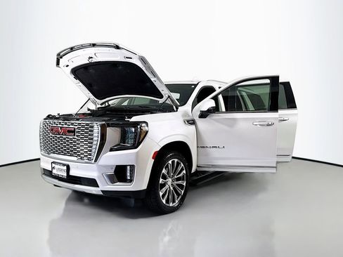 Used 2021 GMC Yukon XL Denali w/ Denali Premium Package AWD/4WD image 27