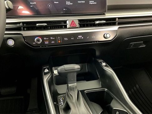 New 2026 Kia Sorento S w/ S Panoramic Sunroof Package image 7