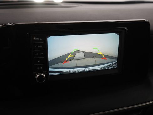 Used 2025 Nissan Kicks S FWD image 21