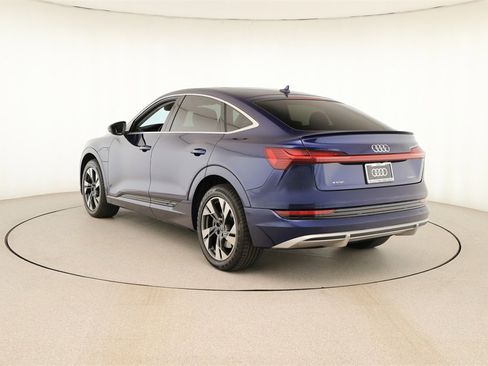 Certified 2022 Audi e-tron Premium image 4