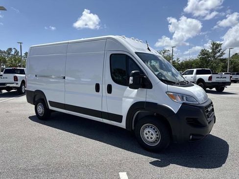 Used 2024 RAM ProMaster 2500 w/ Convenience Group image 1