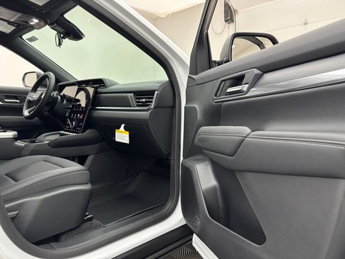 New 2027 GMC Terrain Elevation w/ Elevation Premium Package AWD/4WD image 31