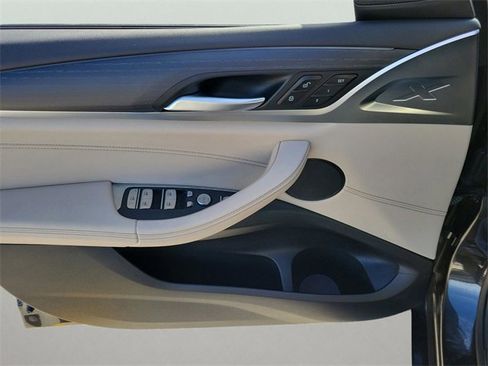 Used 2022 BMW X3 xDrive30i w/ M Sport Package 2 image 9