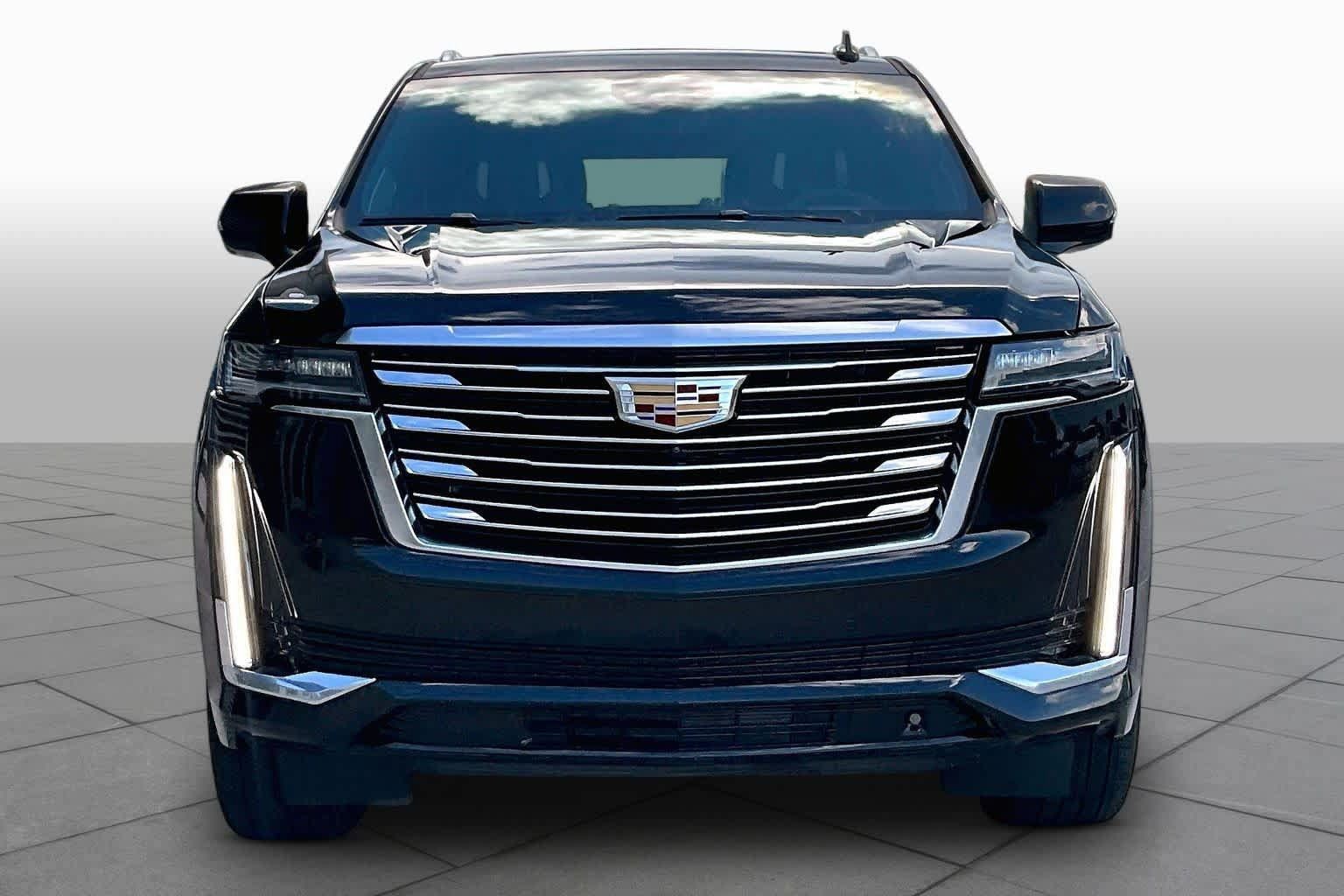 Used 2023 Cadillac Escalade ESV Premium Luxury Platinum AWD/4WD image 4