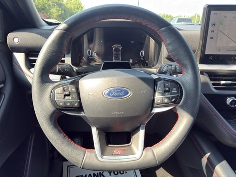 Used 2025 Ford Explorer ST RWD image 23