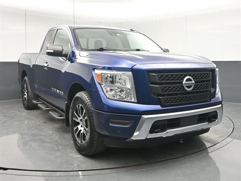 Used 2020 Nissan Titan SV w/ SV Convenience Package image 1