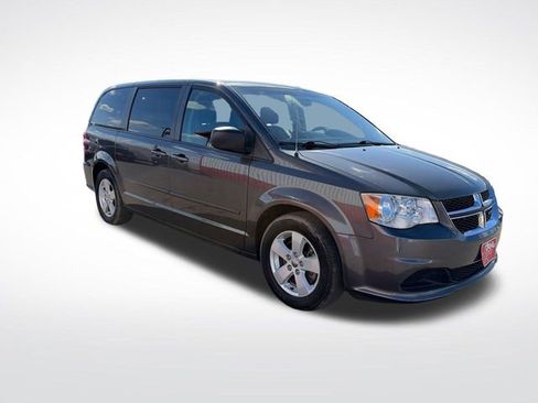 Used 2016 Dodge Grand Caravan SE w/ Quick Order Package 29E SE FWD image 9