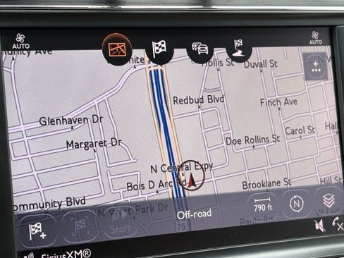 Used 2019 Bentley Bentayga AWD/4WD image 31