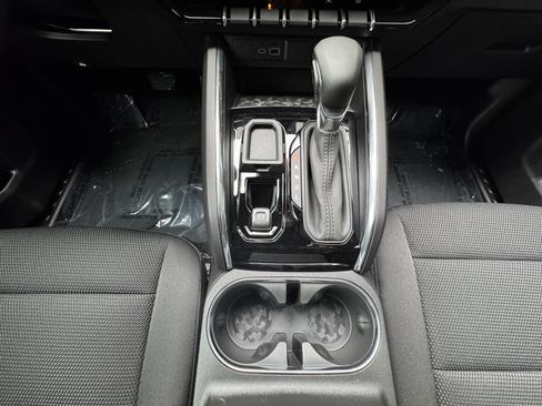 New 2026 GMC Canyon Elevation w/ Convenience Package image 58