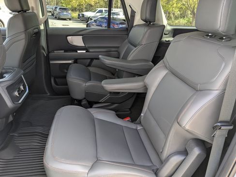 Certified 2025 Ford Expedition Max Active image 15