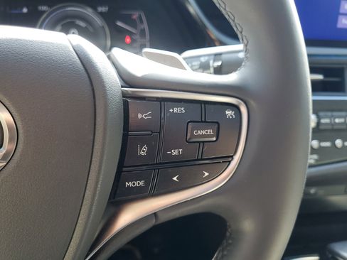 Used 2023 Lexus ES 300h w/ Premium Package image 25